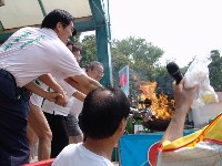 0513_033.JPG (105960 bytes)