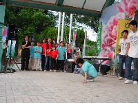 0513_152.JPG (144068 bytes)