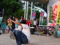 0513_160.JPG (139805 bytes)