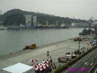 0517_008.JPG (82895 bytes)