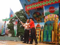 0526_060.JPG (138813 bytes)