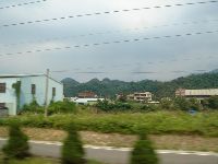 0526_025.JPG (75904 bytes)