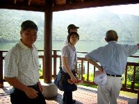 0527_021.JPG (107992 bytes)