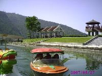 0527_075.JPG (115093 bytes)