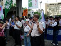 0601_012.JPG (122956 bytes)