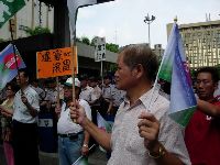 0601_030.JPG (112919 bytes)