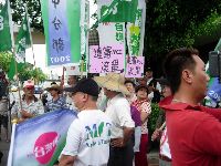 0601_053.JPG (137295 bytes)