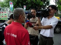 0601_121.JPG (122384 bytes)