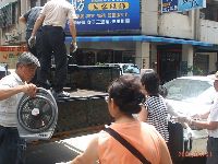 0602_069.JPG (127920 bytes)