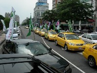 0712_018.JPG (77690 bytes)