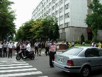 0712_025.JPG (80826 bytes)