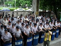 0712_042.JPG (98211 bytes)