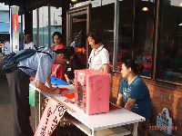 0714-3_14.JPG (72565 bytes)