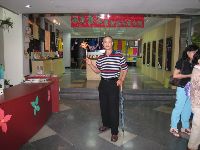 0811_009.jpg (106339 bytes)