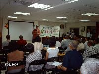 0811_016.JPG (115658 bytes)