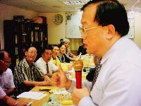 0830_003.JPG (118324 bytes)