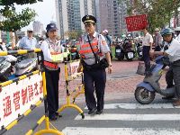 0915_0002.JPG (90810 bytes)