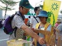 0915_0065.JPG (78216 bytes)