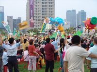 0915_0119.JPG (75983 bytes)