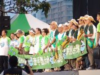 0915_0121.JPG (85542 bytes)