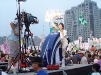 0915_0125.JPG (74321 bytes)