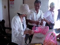 0915_0277.JPG (101140 bytes)