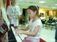 0922_100.JPG (125537 bytes)