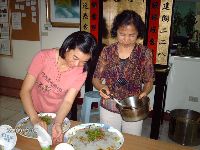 0922_225.JPG (138529 bytes)