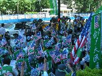 1001_013.jpg (104709 bytes)