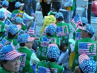 1001_040.jpg (98659 bytes)