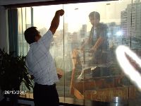 1027_001.jpg (52985 bytes)