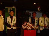 1201_270.JPG (85619 bytes)