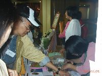 1209_009.JPG (103155 bytes)